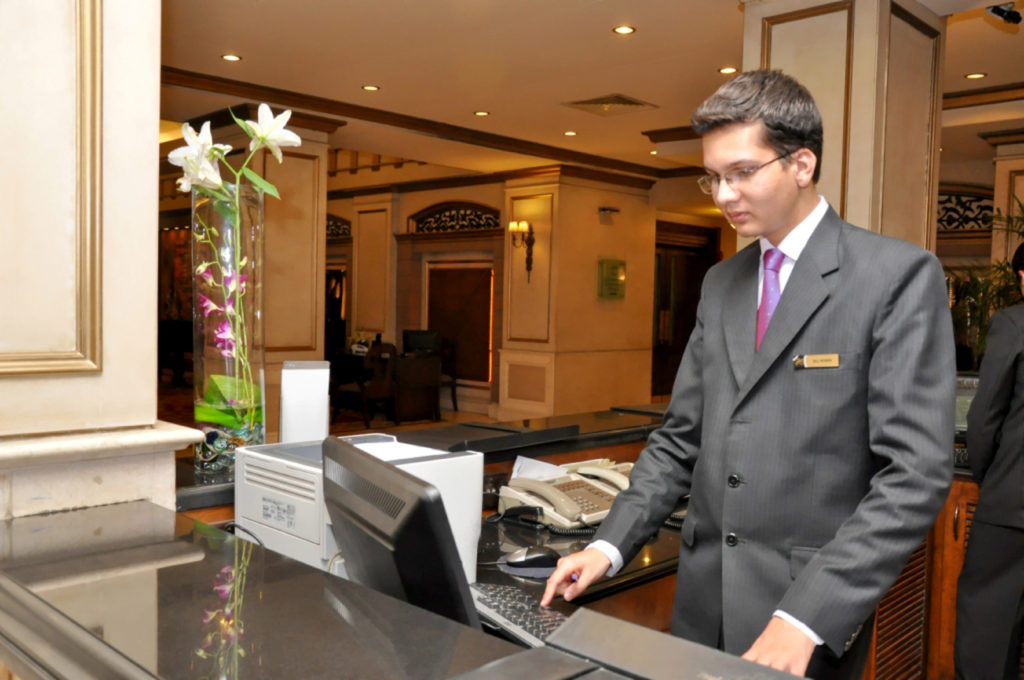 Gestin Del Rea Reservas Y Front Desk Hotel Spa Management